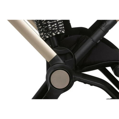 Poussette Trio Mysa + Siège Auto Kiros Sans Base + Nacelle Mysa Glam Dew Relux - CHICCO 3 Poussette Trio Mysa + Siège Auto Kiros Sans Base + Nacelle Mysa Glam Dew Relux - CHICCO – Image 3