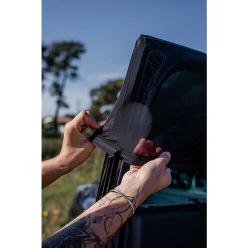 Pare-soleil Chaussette EZI Sun Socks - EZIMOOV 2 Pare-soleil Chaussette EZI Sun Socks - EZIMOOV – Image 2