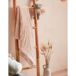 Couverture 100x140 Cm Veloudoux Tiga Stegi & Ops - NOUKIE 'S -Produits Pour Bébé 5413042639308 1