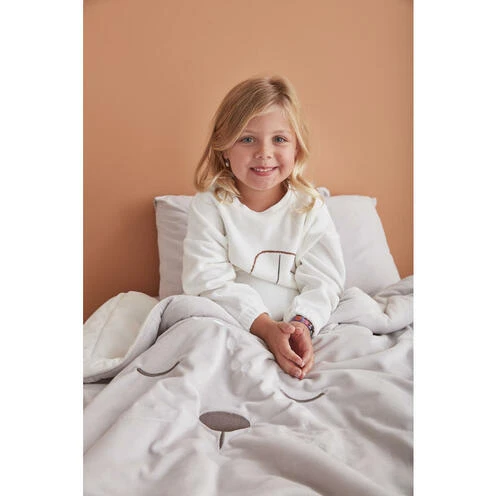 Couverture 100 Cm X 140 Cm Veloudoux Gris Babou & Kendi - NOUKIE 'S 12 Couverture 100 Cm X 140 Cm Veloudoux Gris Babou & Kendi - NOUKIE 'S – Image 12