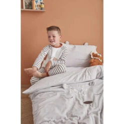 Housse Couette 100 Cm X 140 Cm Veloudoux Gris Babou & Kendi - NOUKIE 'S 21 Housse Couette 100 Cm X 140 Cm Veloudoux Gris Babou & Kendi - NOUKIE 'S -Produits Pour Bébé 5414220114150 6