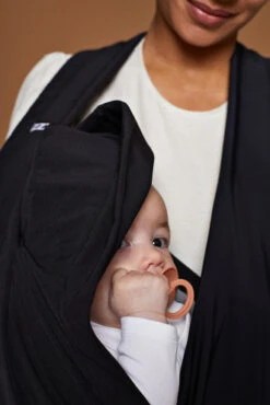 Porte Bébé Baby Carrier Coal IZZZI - IZZZI -Produits Pour Bébé 5430002561004 2