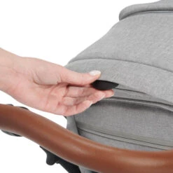 Poussette Convertible 3en1 BTOUR Grise Claire - KINDERKRAFT -Produits Pour Bébé 590253391895920281529