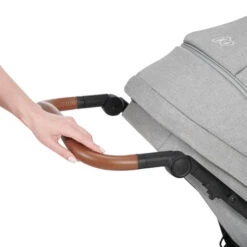 Poussette Convertible 3en1 BTOUR Grise Claire - KINDERKRAFT -Produits Pour Bébé 590253391895920281629