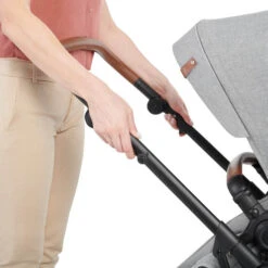 Poussette Convertible 3en1 BTOUR Grise Claire - KINDERKRAFT -Produits Pour Bébé 590253391895920281729