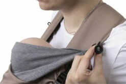 Porte-Bébé Skin Fit Warm Beige - CHICCO -Produits Pour Bébé 8058664166121 05